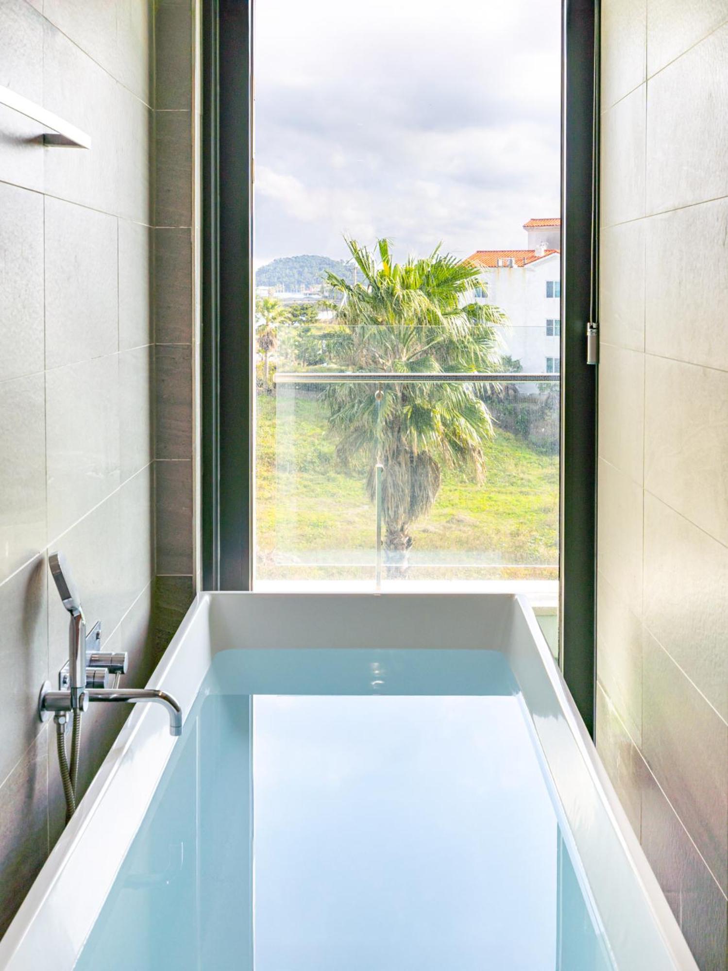 Jeju Attirance Hotel & Poolvilla Seogwipo Eksteriør billede